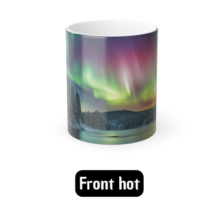 Mug of northern lights, color-changing mug, aurora borealis mug, magical mug, heat-reactive design, perfect northern lights gift.